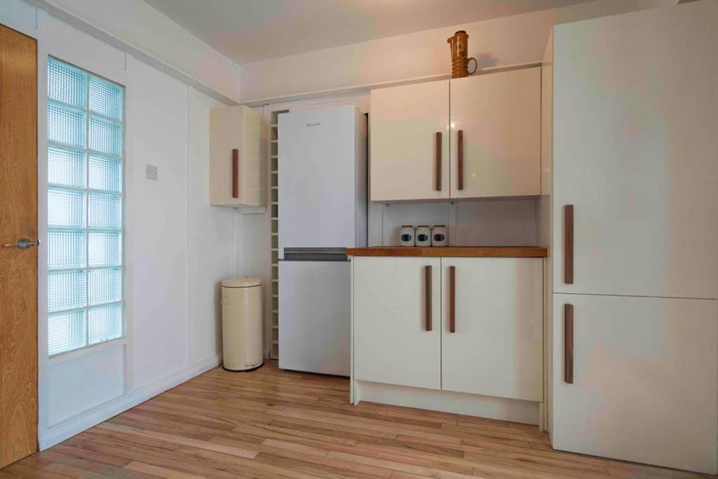 The Porthole Apartment Portstewart Exterior foto