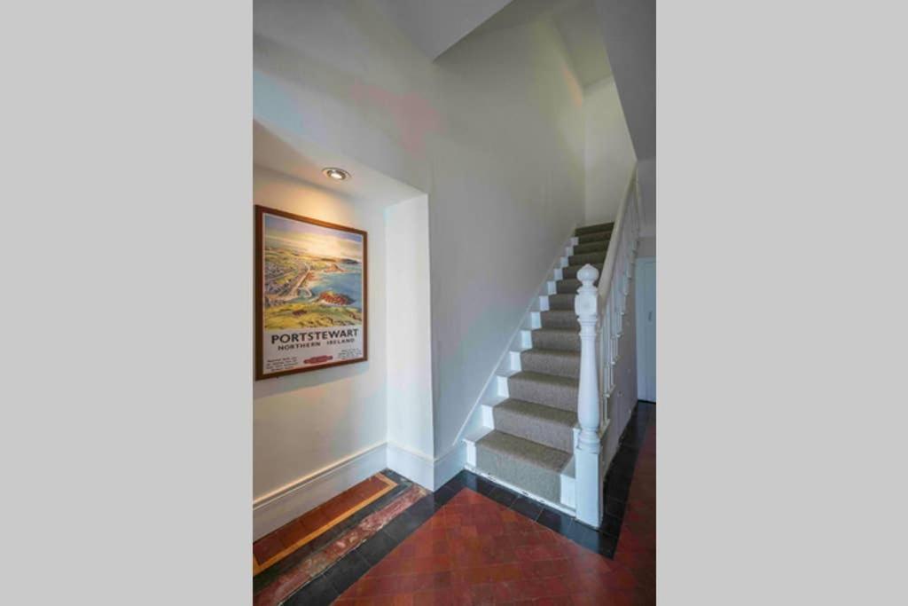 The Porthole Apartment Portstewart Exterior foto