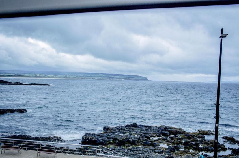 The Porthole Apartment Portstewart Exterior foto